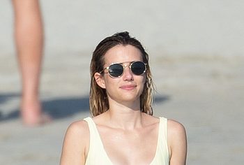 Emma Roberts naked