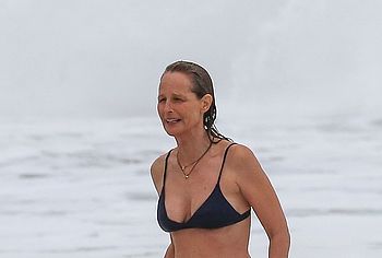Helen Hunt oops nude photos