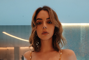 Adelaide Kane blowjob sex nude video