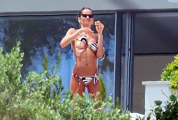 Izabel Goulart nude sex leaked