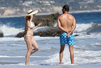 Heather Graham big tits naked