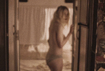 Dakota Fanning topless
