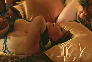 Maggie Gyllenhaal naked