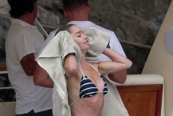 Emilia Clarke nudes