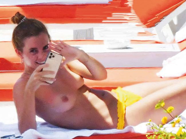 Emma Watson topless nude