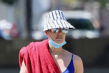 Jaimie Alexander beach