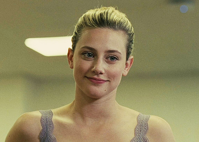 Lili Reinhart nude porn