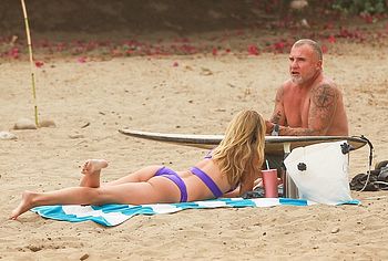 AnnaLynne McCord beach