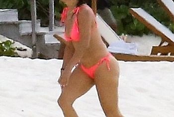 Jennifer Lopez bikini