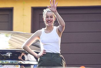 Amber Heard nude pics