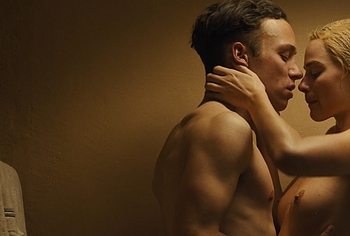 Margot Robbie naked movie