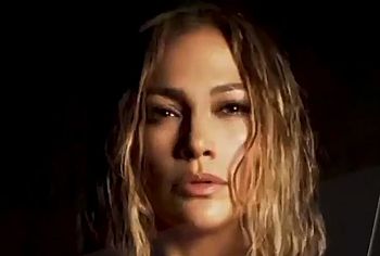 Jennifer Lopez topless photos