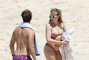 Abbie Chatfield bikini