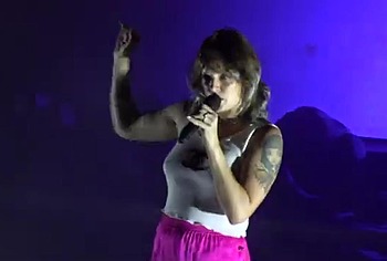 Tove Lo topless