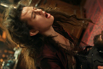 Ella Rumpf sex scenes