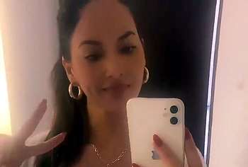 Olivia Munn nude selfie