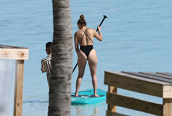 Jennifer Lopez hot pics