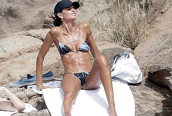 Izabel Goulart pussy pics