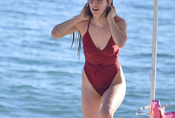 Scout Willis sunbathing