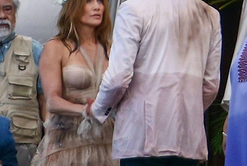 Jennifer Lopez cleavage