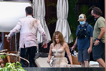 Jennifer Lopez exposed