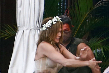 Jennifer Lopez public