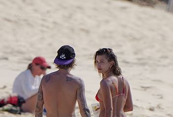 Hailey Bieber sexy bikini pics
