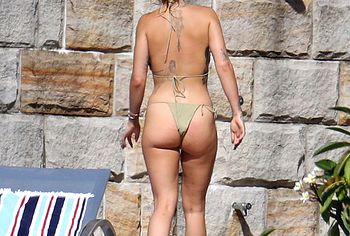 Rita Ora ass shots