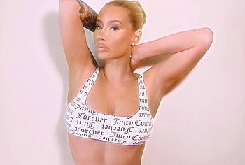 Iggy Azalea lingerie