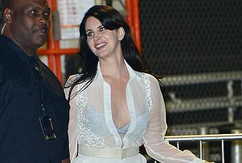 Lana Del Rey nipples photos