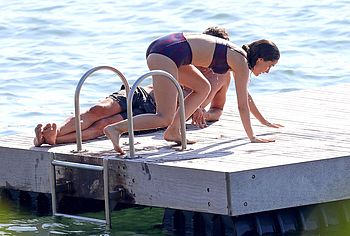 Rose Byrne leaked nude photos