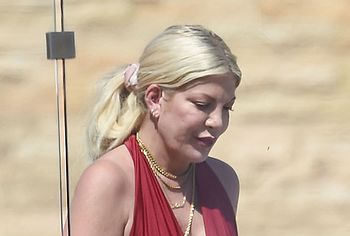 Tori Spelling nude photos