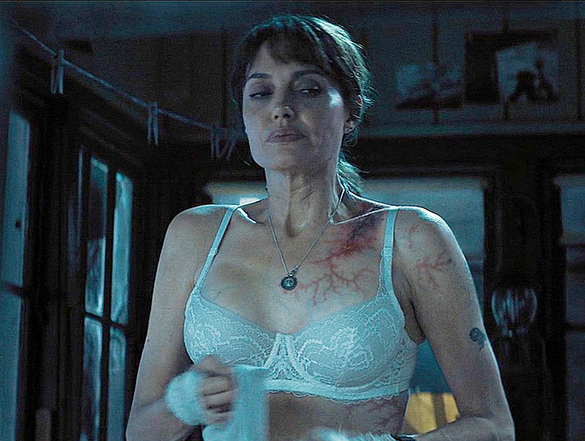 Angelina Jolie nude sex