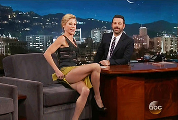 Julie Bowen ass pics