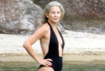 Kate Hudson nudity