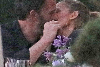 Jennifer Lopez scandal