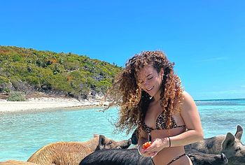 Sofie Dossi topless