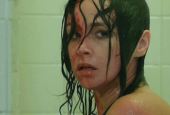 Danielle Harris sexy