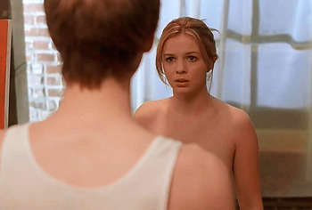 Amber Tamblyn nude video