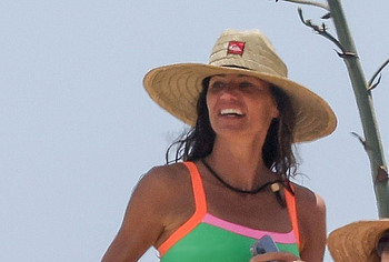 Morgan Brown paparazzi