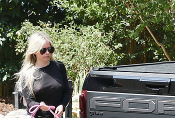 Avril Lavigne leaked