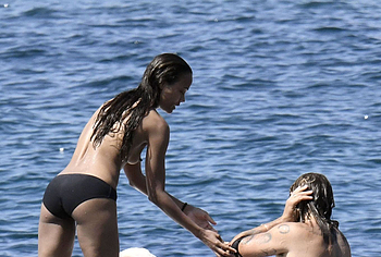 Zoe Saldana nipslips