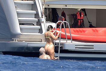 Kourtney Kardashian nudes