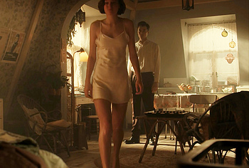 Emma Corrin sex tape