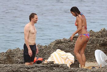 Zawe Ashton ass photos