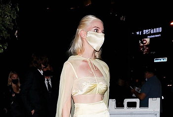 Anya Taylor naked photos