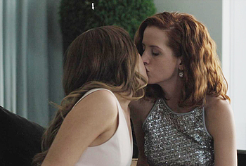 Riley Keough lesbian sex