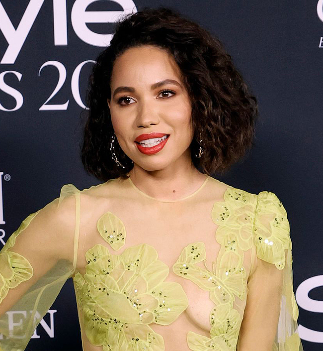 Jurnee Smollett sexy