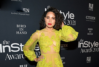 Jurnee Smollett upskirt