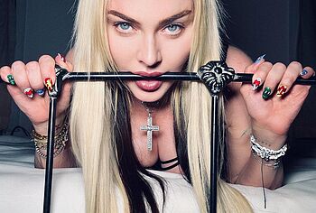 Madonna porn